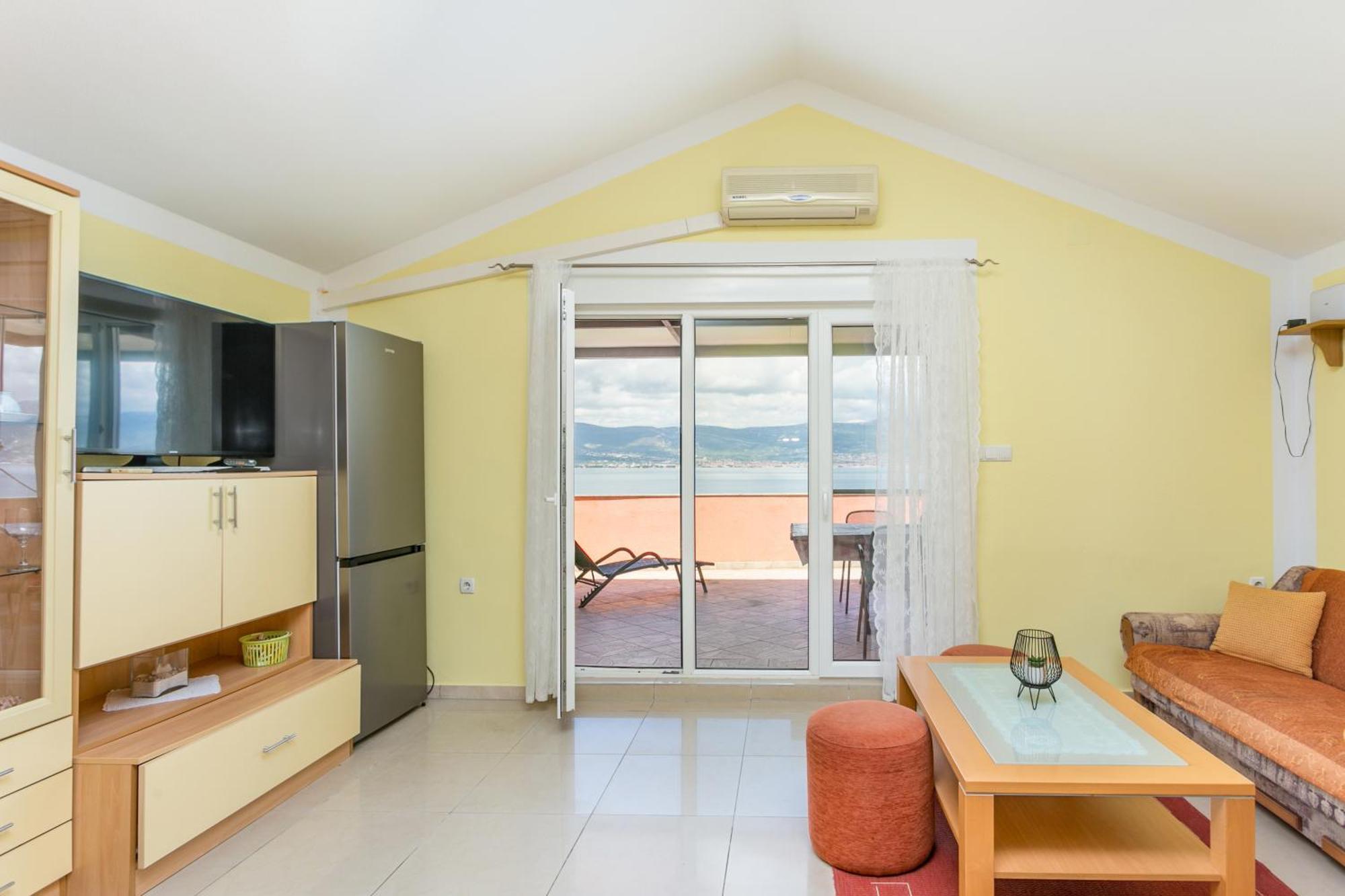 Apartments By The Sea Slatine, Ciovo - 11126 Chambre photo