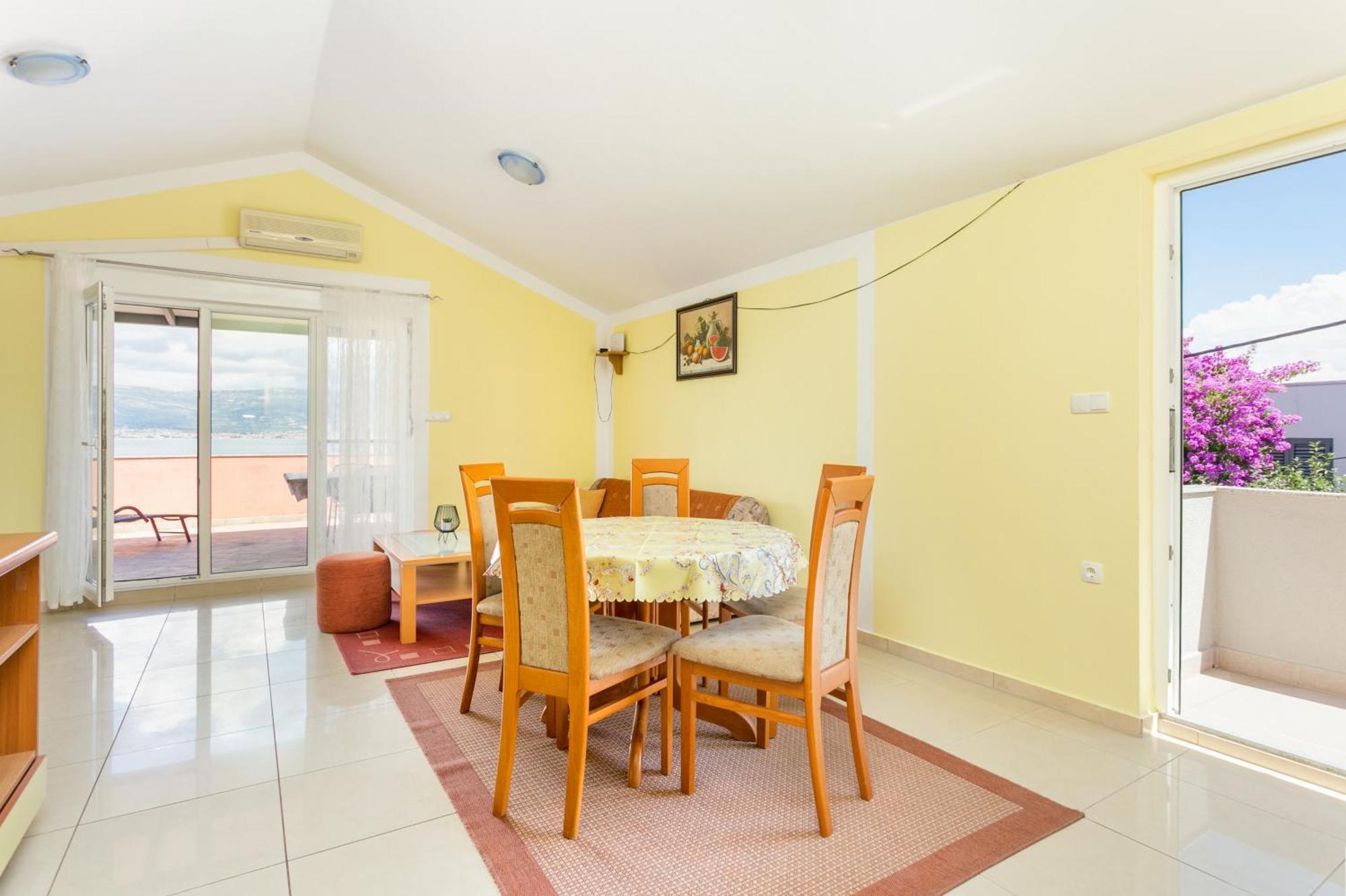 Apartments By The Sea Slatine, Ciovo - 11126 Extérieur photo