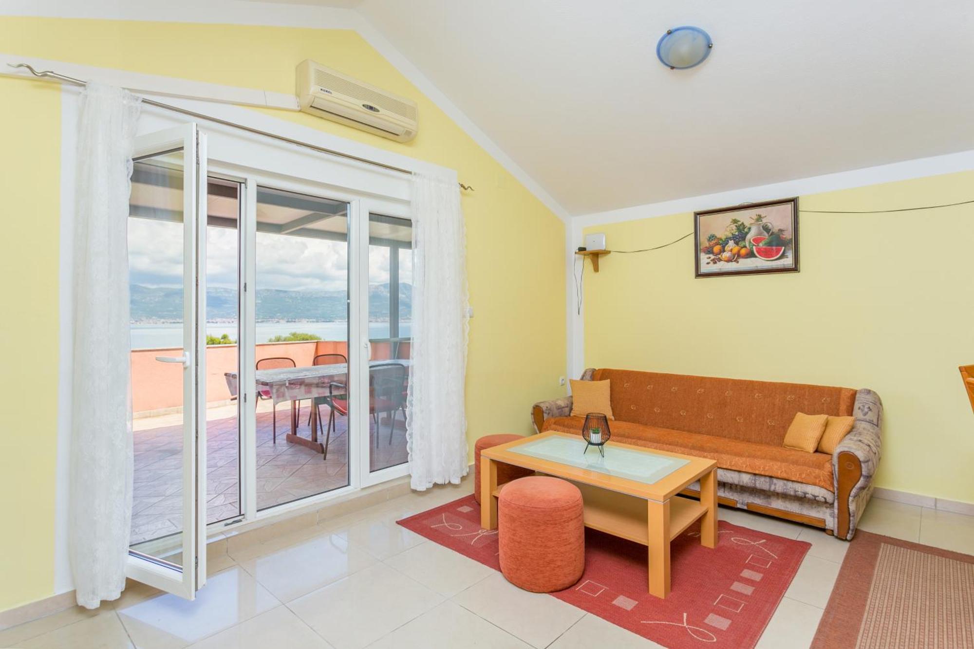 Apartments By The Sea Slatine, Ciovo - 11126 Chambre photo