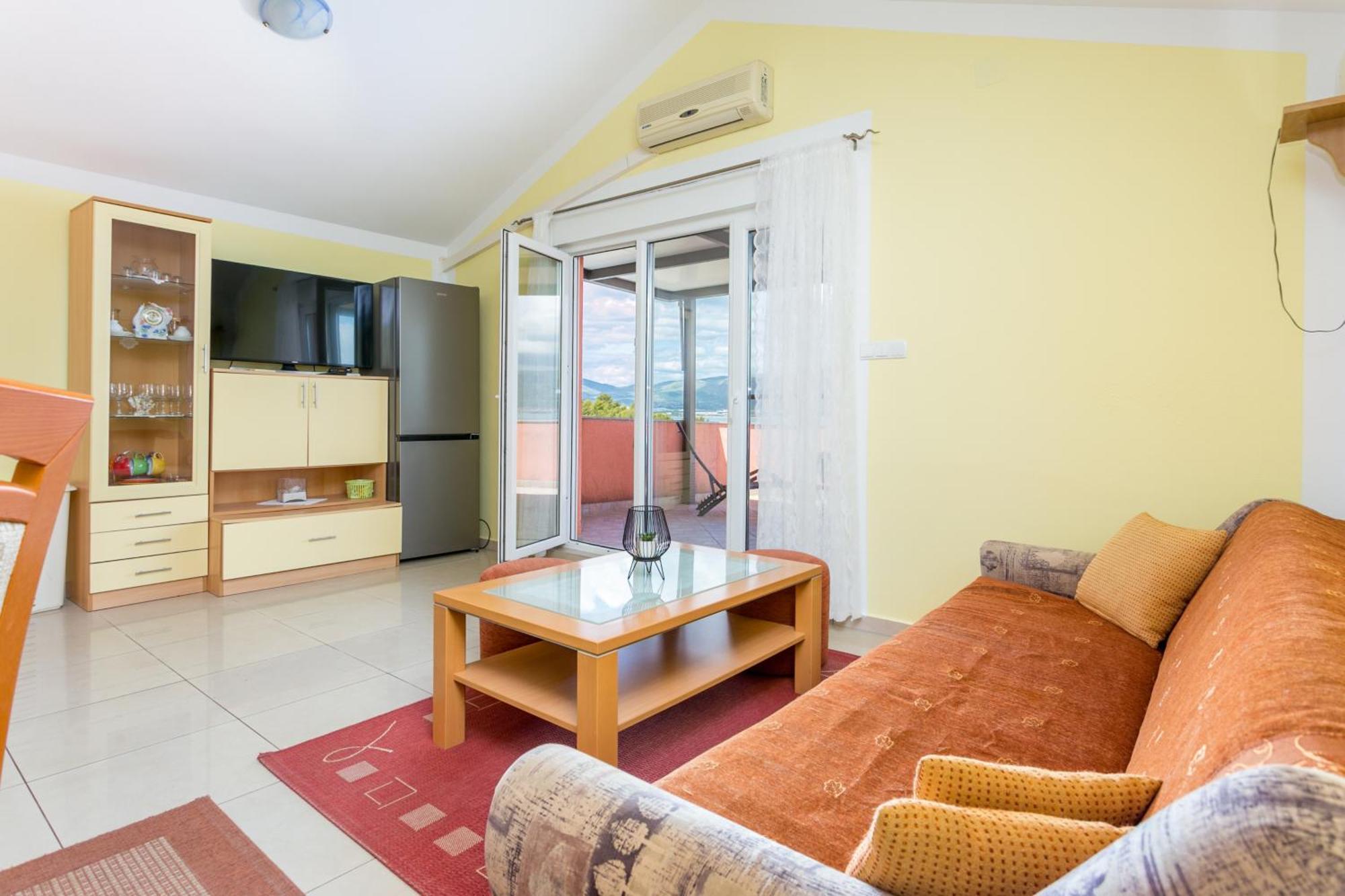 Apartments By The Sea Slatine, Ciovo - 11126 Extérieur photo